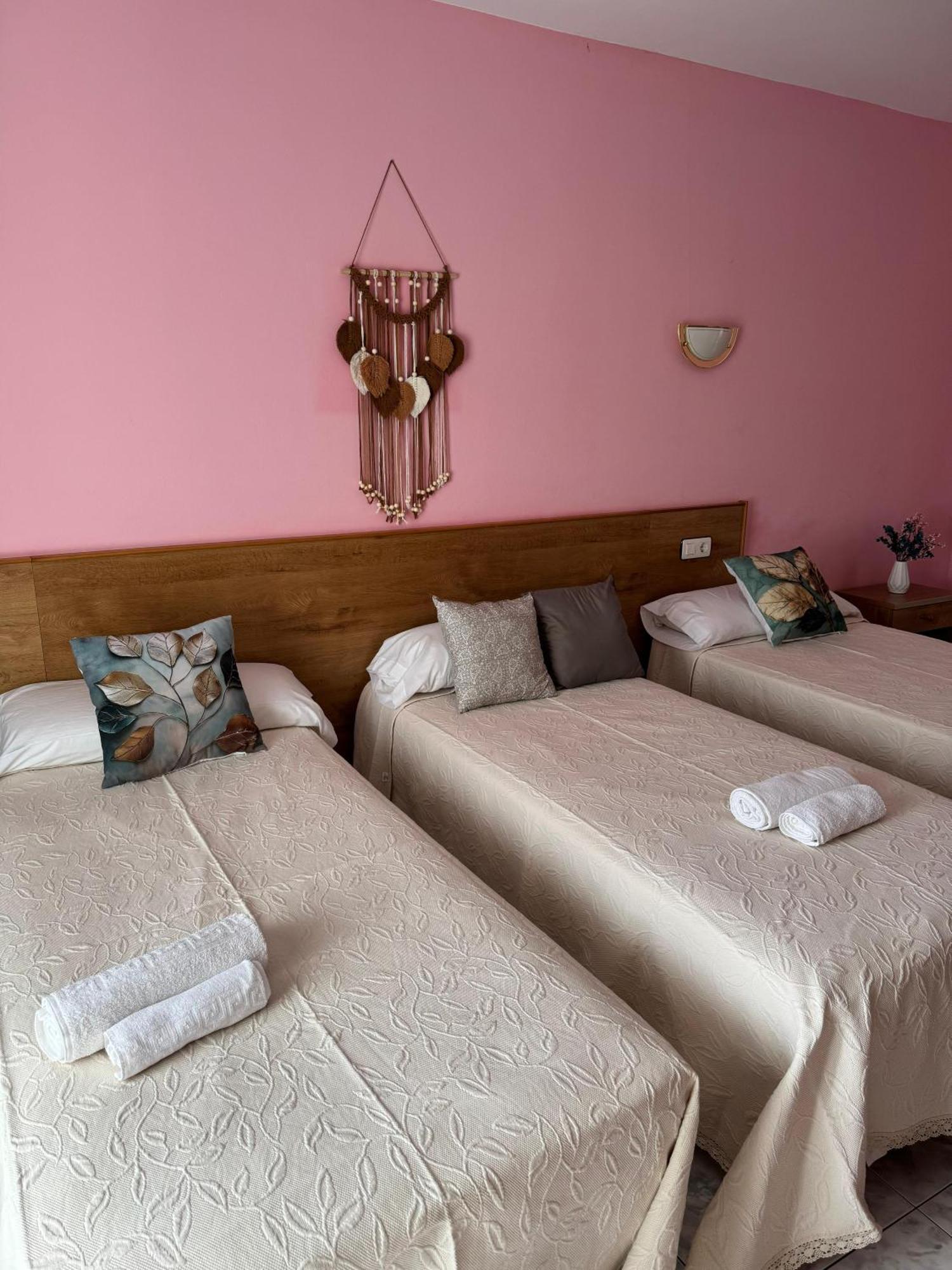Hotel Campestre Chamuinas Pontevedra Oda fotoğraf