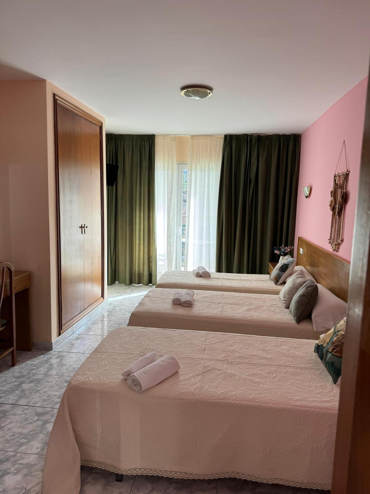 Hotel Campestre Chamuinas Pontevedra Oda fotoğraf